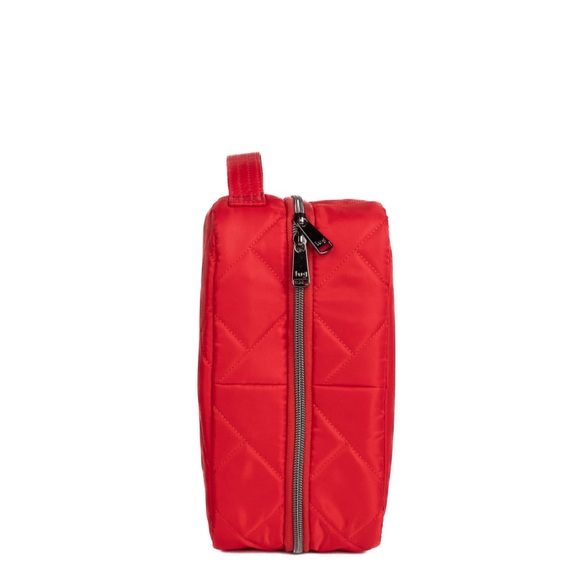 Lug Wingback Hanging Toiletry Case NWT Poppy Red - Picture 3 of 7